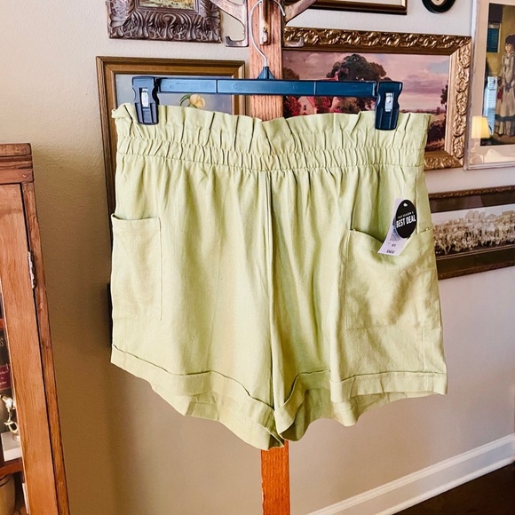 NWT Forever 21 Plus linen blend paper bag shorts 3” inseam SZ 0X olive green - Picture 3 of 10